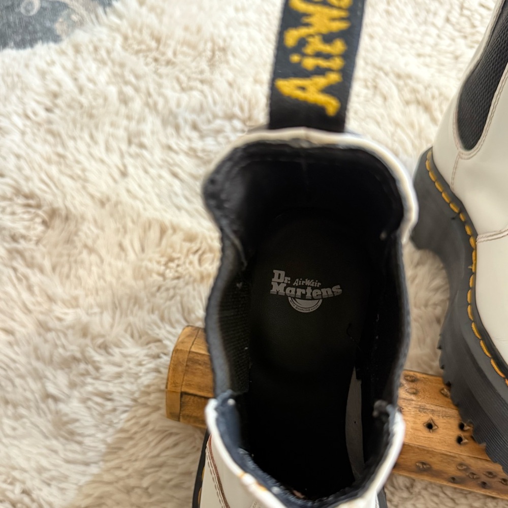 Doc Dr. Martens 2976 Quad Platform Women's White Chelsea Boot Size 37 US 6 - Picture 14 of 16